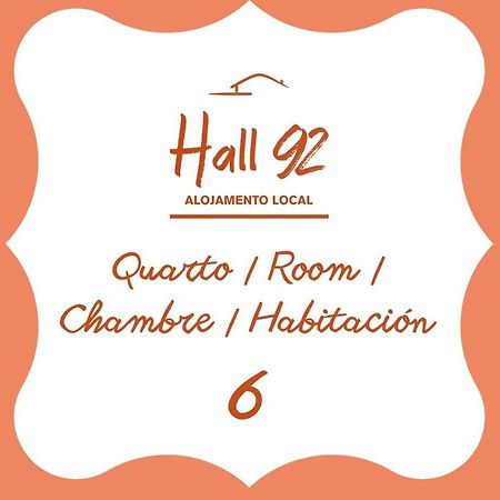 Hall 92 Quartos Com Wc Em Moradia Com Piscina A-Das-Lebres Loures Exterior photo